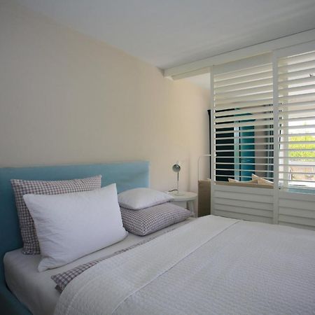 דירות Apartes Studio In הגנאו מראה חיצוני תמונה
