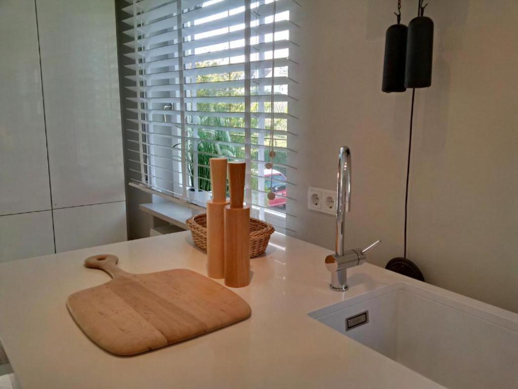 דירות Apartes Studio In הגנאו מראה חיצוני תמונה